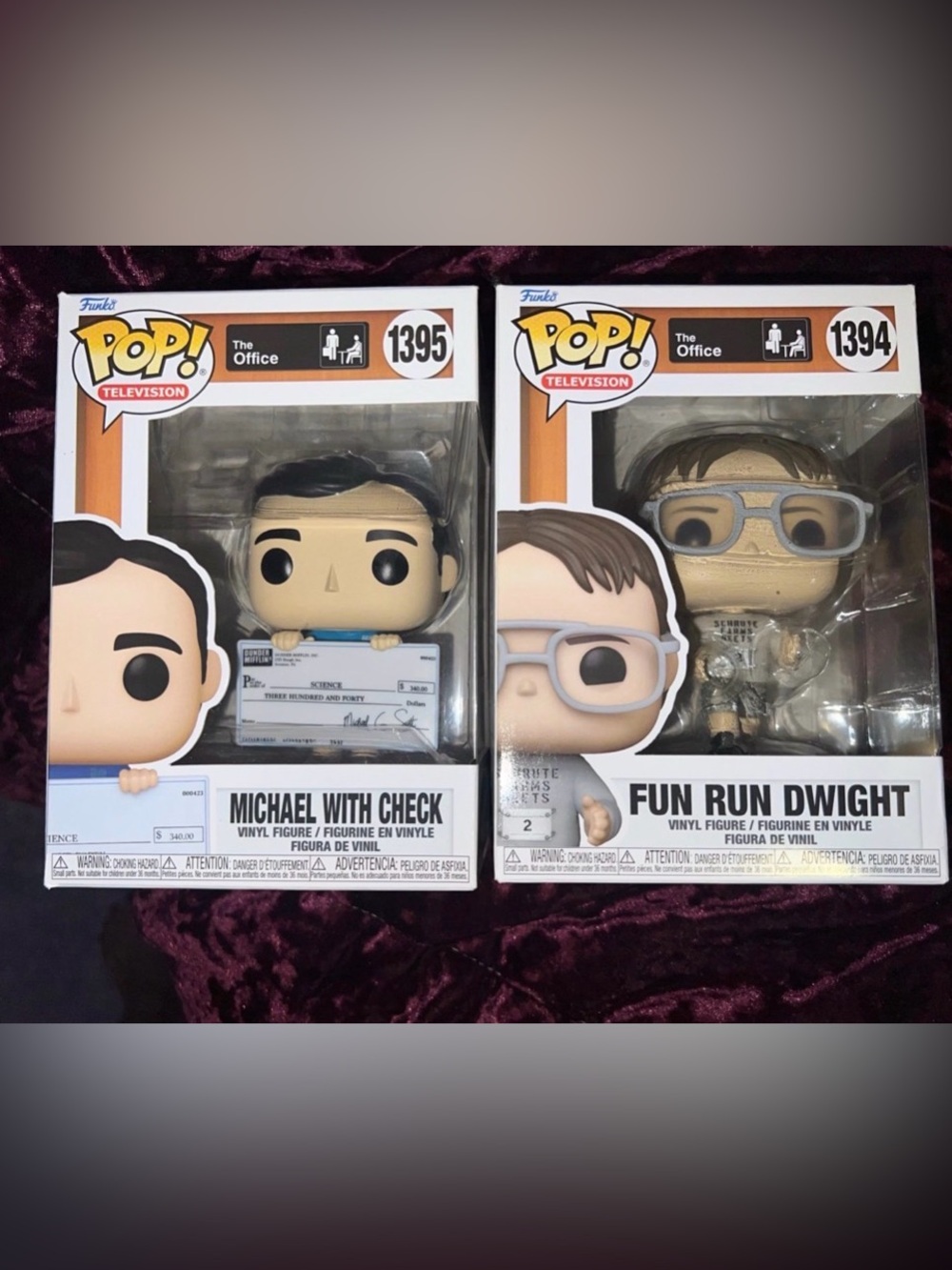 Funko Pop! Television White and Gray Michael with Check & Fun Run Dwight Set